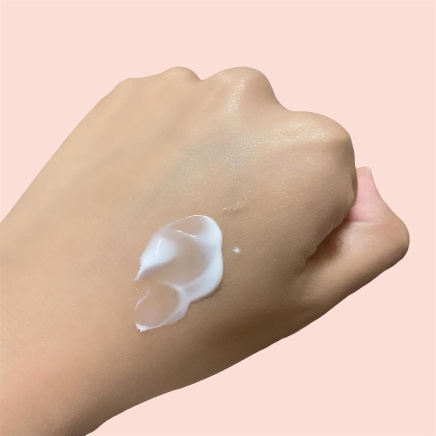 パフューマリー ハンド＆ネイルクリーム デューイアルテミシア 50ml/カミール/ハンドクリームを使ったクチコミ（3枚目）