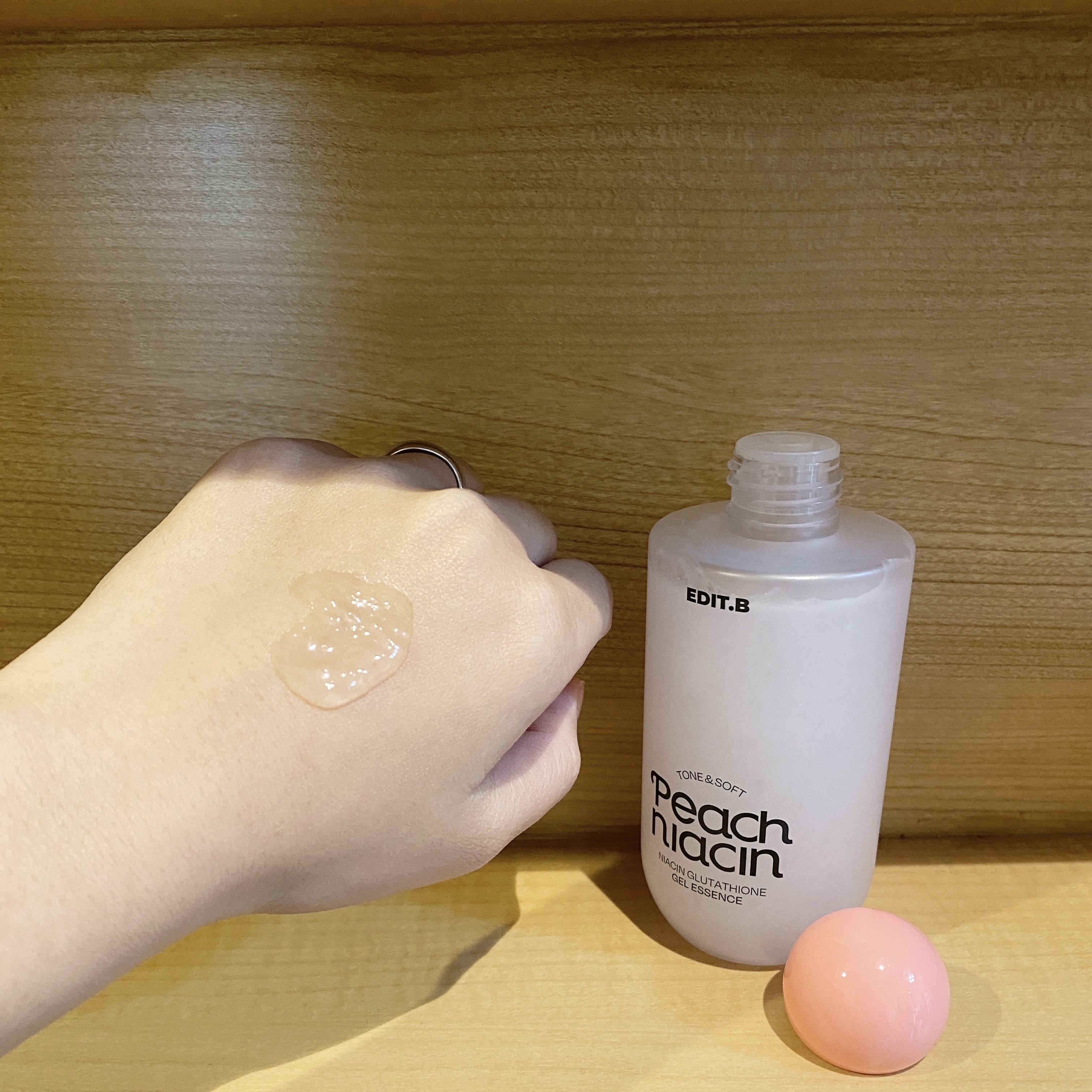 ピーチ ナイアシンアミド GLT ジェルエッセンス/EDIT.B/美容液を使ったクチコミ（2枚目）