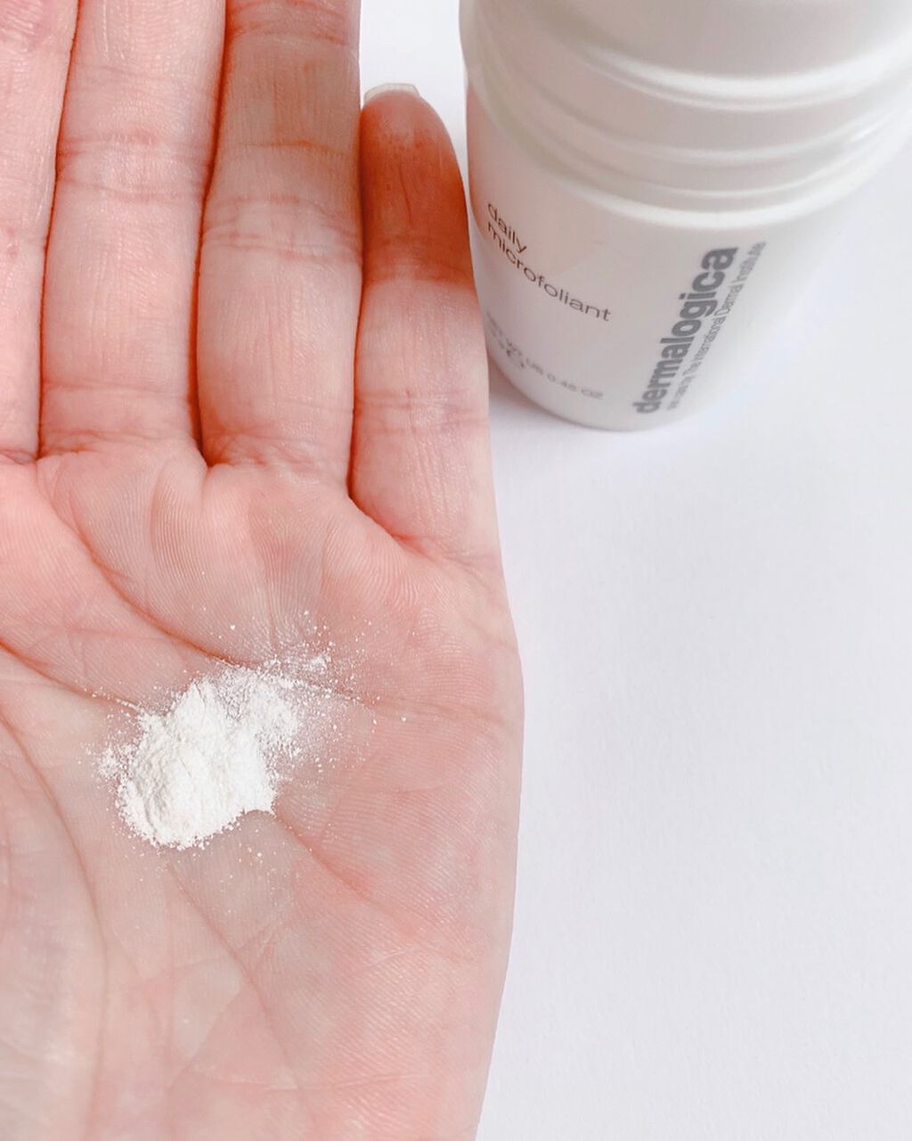 デイリーマイクロフォリエント/ダーマロジカ/洗顔パウダーを使ったクチコミ（2枚目）