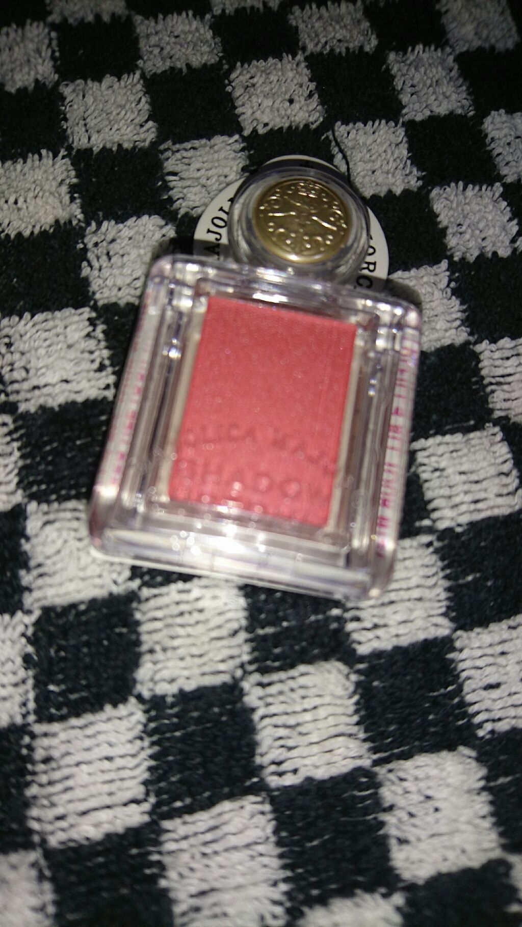 シャドーカスタマイズ/MAJOLICA MAJORCA/単色アイシャドウを使ったクチコミ(1枚目)