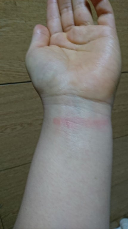 ハイ ティンテッド リップ ラッカー/JUNG SAEM MOOL/口紅を使ったクチコミ(3枚目)