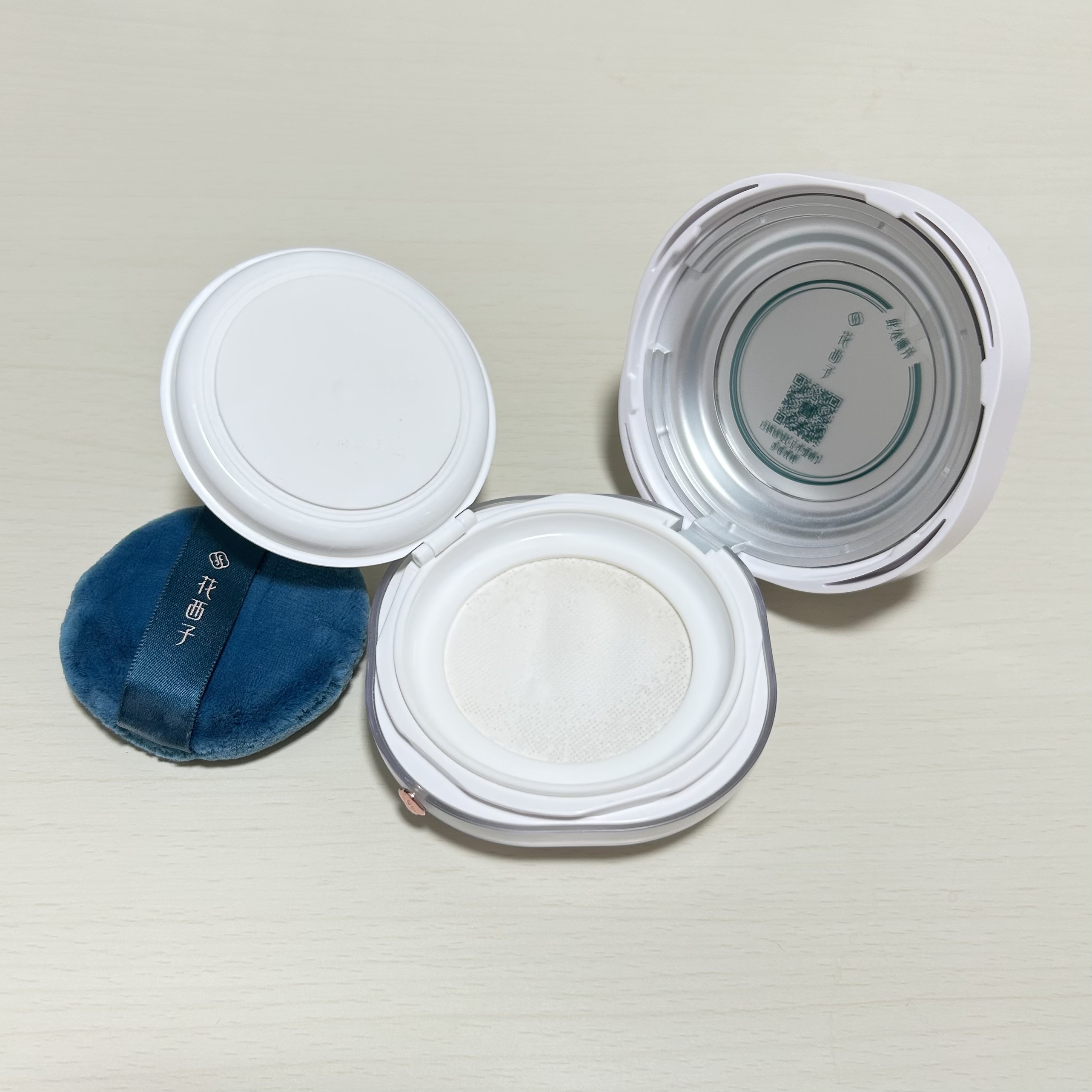 玉養桃花 ルースパウダー/花西子/ルースパウダーを使ったクチコミ（3枚目）