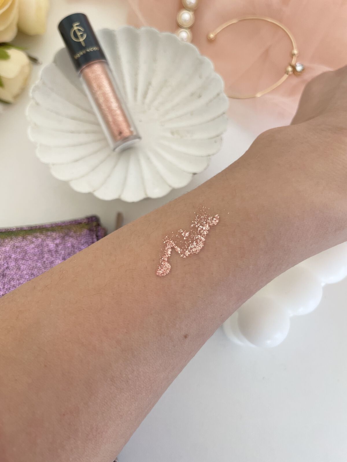 メタルグリッジー #05 グリーゼ/フォレンコス/リキッドアイシャドウを使ったクチコミ（3枚目）