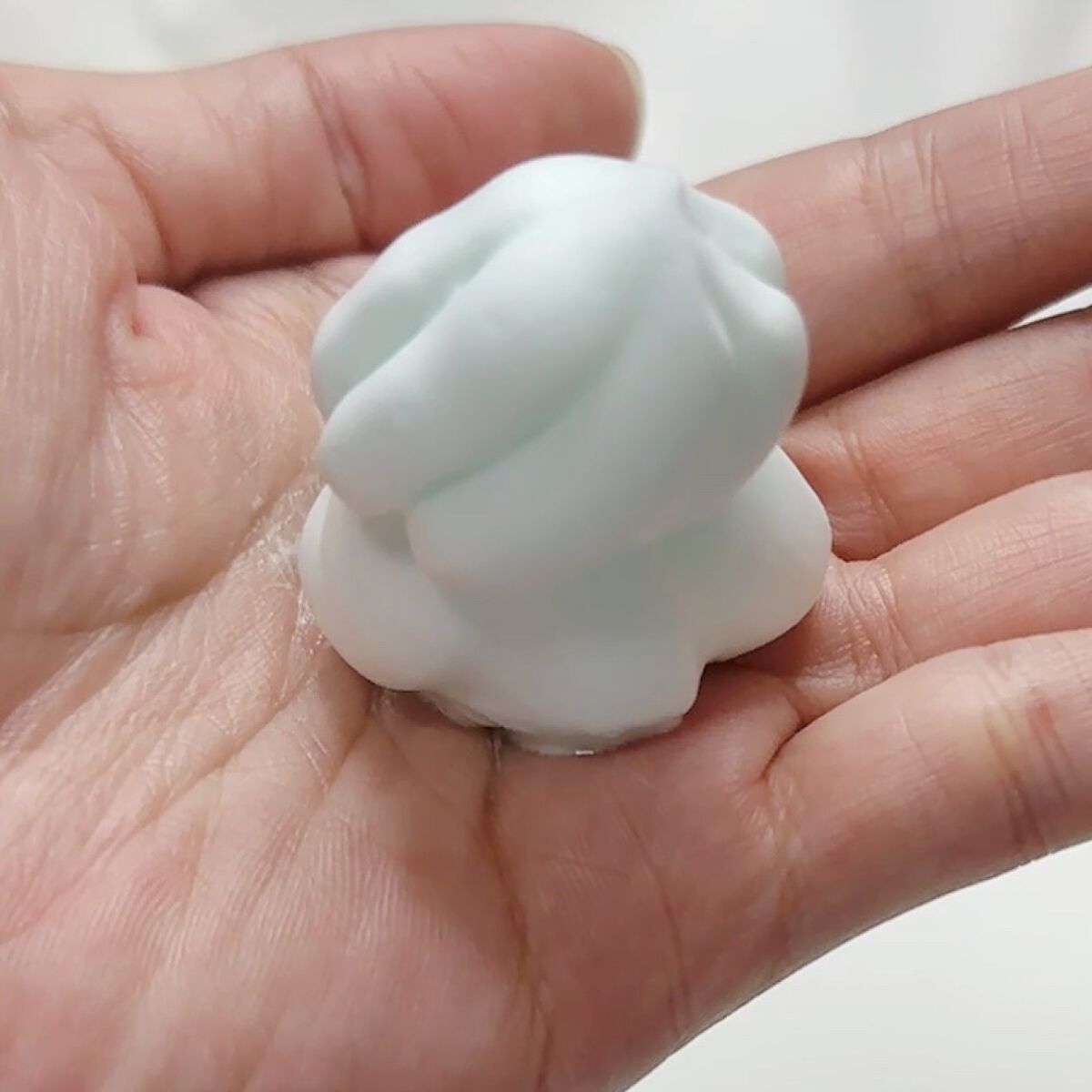 88 by MEDULLA ホイップクリームリペアブースター GREEN MintKiwiのクチコミ「今週から88 by MEDULLA ホイップクリームリペアブースター（Green -mint .....」（3枚目）