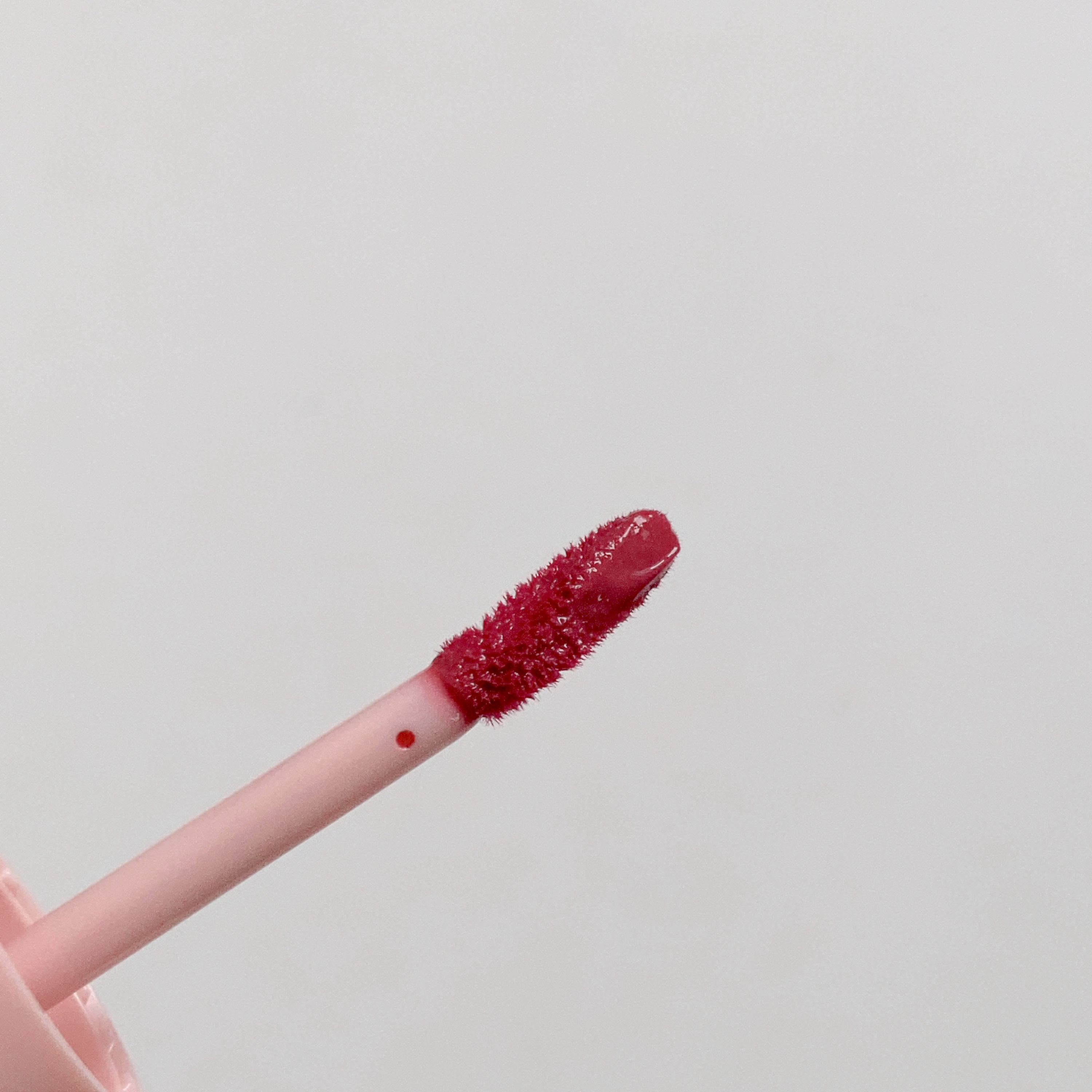 グラッシーボムティント/&nd by rom&nd/リップティントを使ったクチコミ（2枚目）