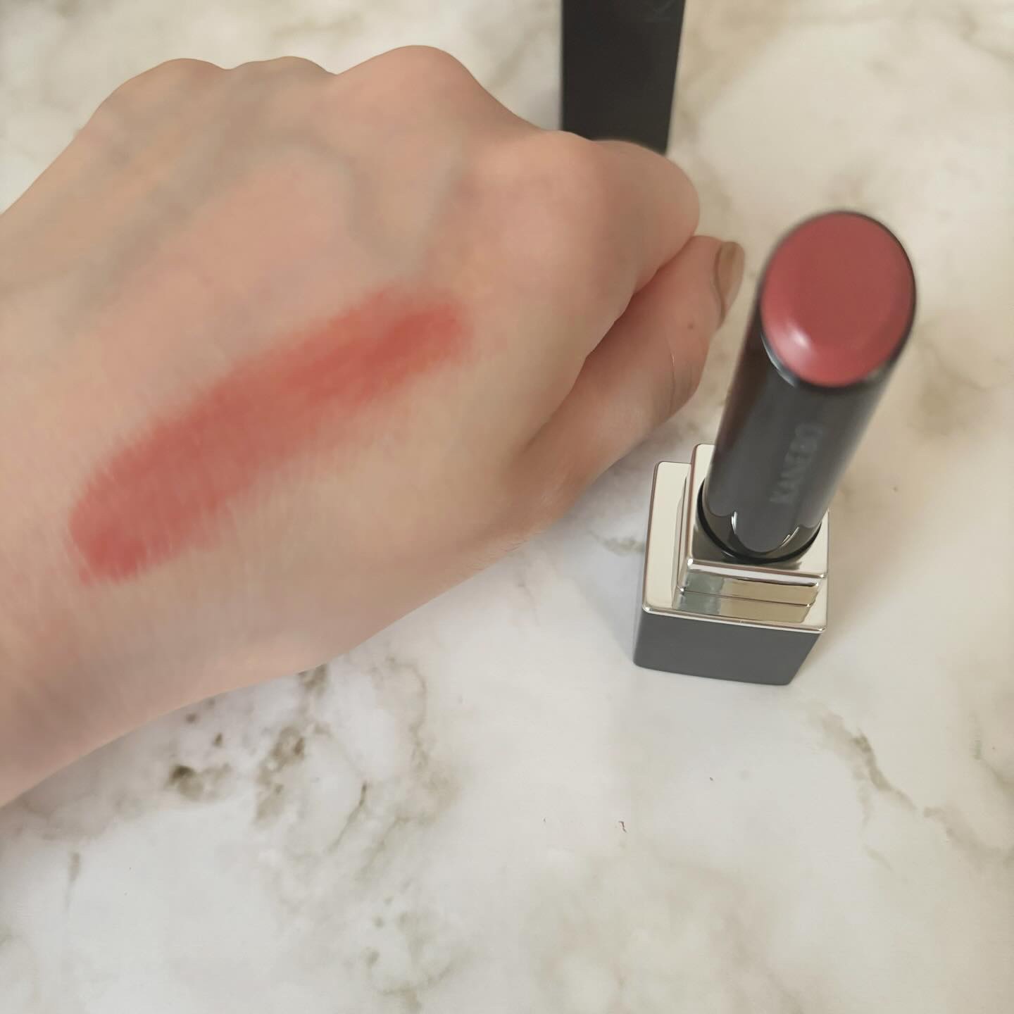 ルージュスターヴァイブラント V08 Peach Bloom/KANEBO/口紅を使ったクチコミ（2枚目）