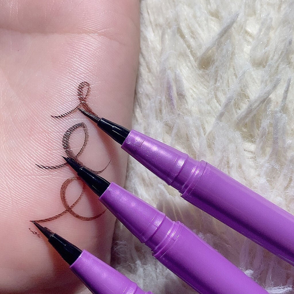 「密着アイライナー」ショート筆リキッド/デジャヴュ/リキッドアイライナーを使ったクチコミ(3枚目)