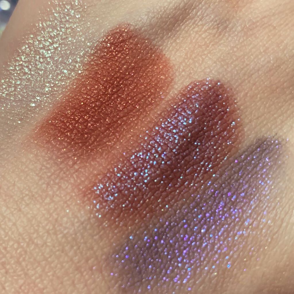 マルチグリッターカラー/ENBAN TOKYO/単色アイシャドウを使ったクチコミ（3枚目）