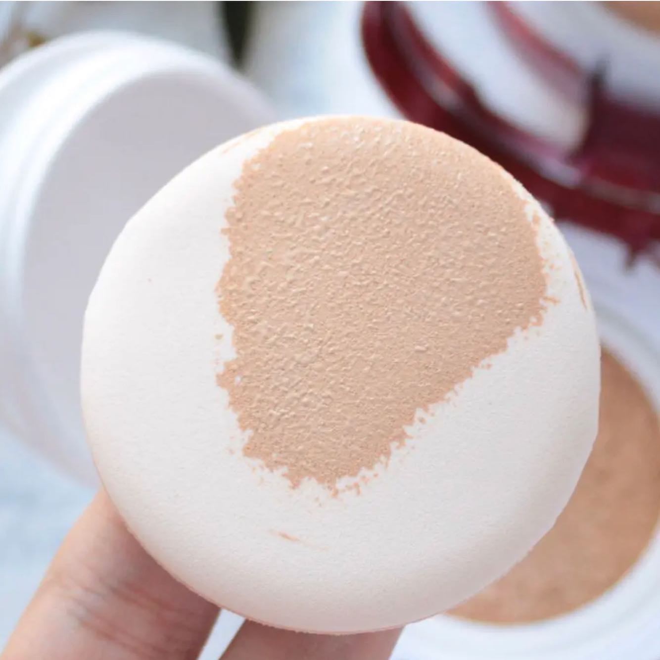 アルーチェルーチェ クッションファンデーション ナチュラルベージュ 01/Aluce luce/クッションファンデーションを使ったクチコミ（3枚目）