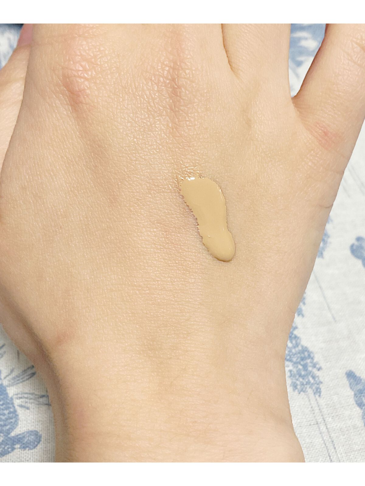 カインド&フリー モイストスキンティント/リンメル ロンドン/リキッドファンデーションを使ったクチコミ（2枚目）