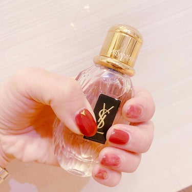 YVES SAINT LAURENT BEAUTE パリジェンヌ オーデパルファムのクチコミ「こんにちは🥰

本日は香水について
投稿します😘

いい香りってほんと
幸せになりますよねぇ〜.....」（2枚目）