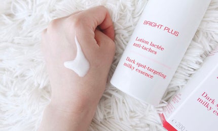 CLARINS ブライトプラス ミルキーエッセンス ローション のクチコミ「✼••┈┈••✼••┈┈••✼••┈┈••✼••┈┈••✼
CLARINS
・ブライトプラス.....」(3枚目)