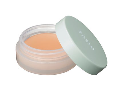 02 ミディアムベージュ