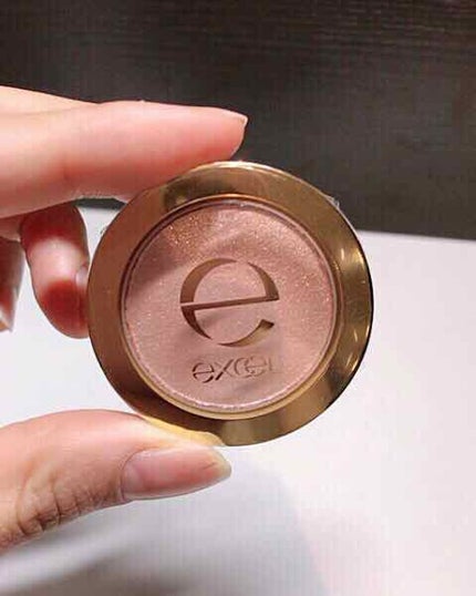 シャイニーシャドウ N SI04ヌードピンク/excel/単色アイシャドウを使ったクチコミ(1枚目)