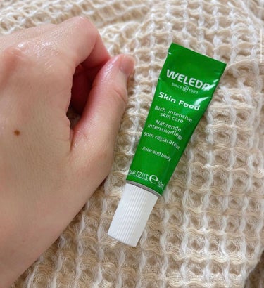 WELEDA スキンフード のクチコミ「💚🌿

ここ最近使っているハンドクリーム💚

ヴェレダジャパン🍀

（SKIN FOOD　スキ.....」（2枚目）