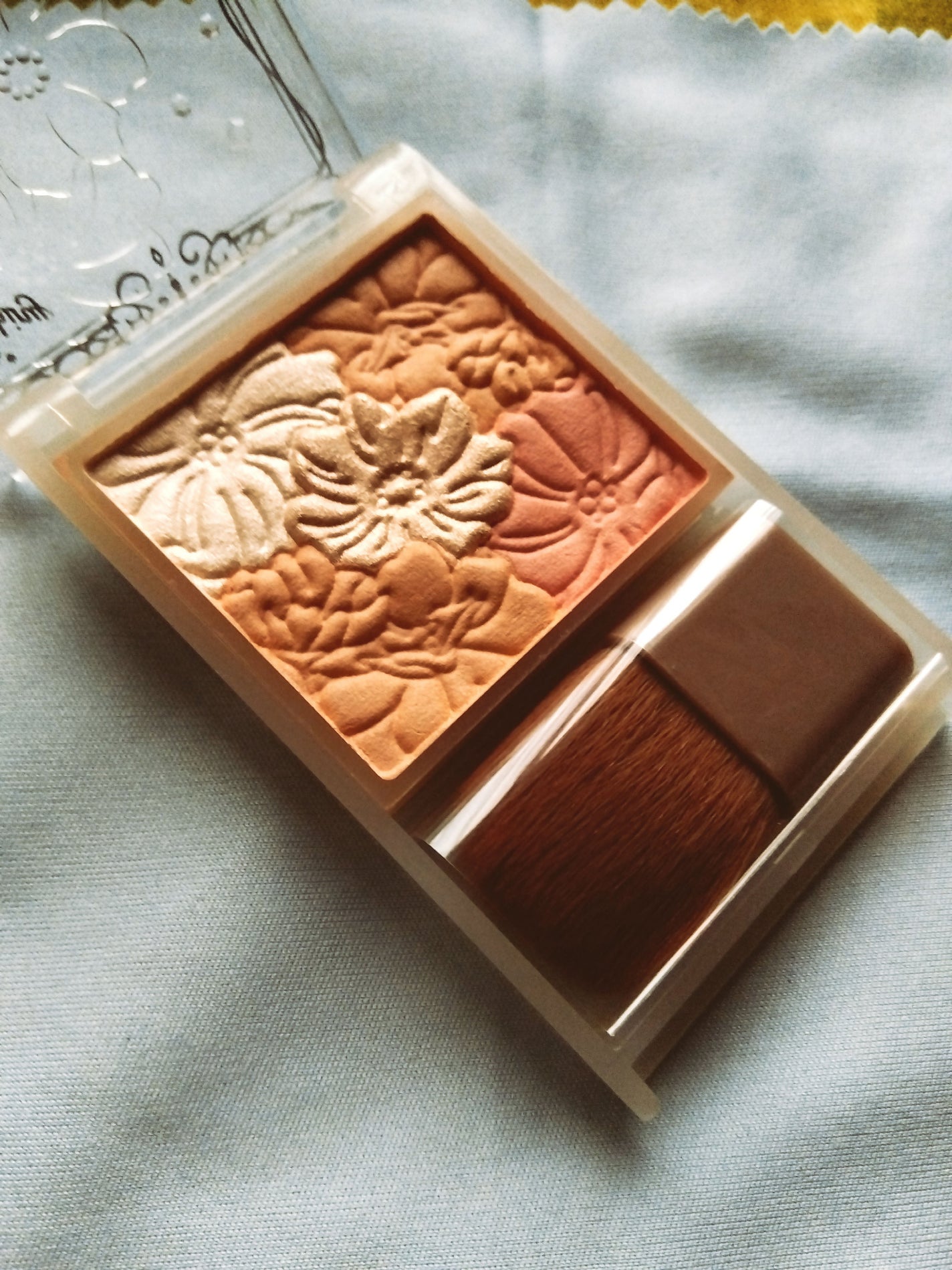 グロウフルールチークス(ブレンドタイプ)/キャンメイク/パウダーチークを使ったクチコミ(3枚目)