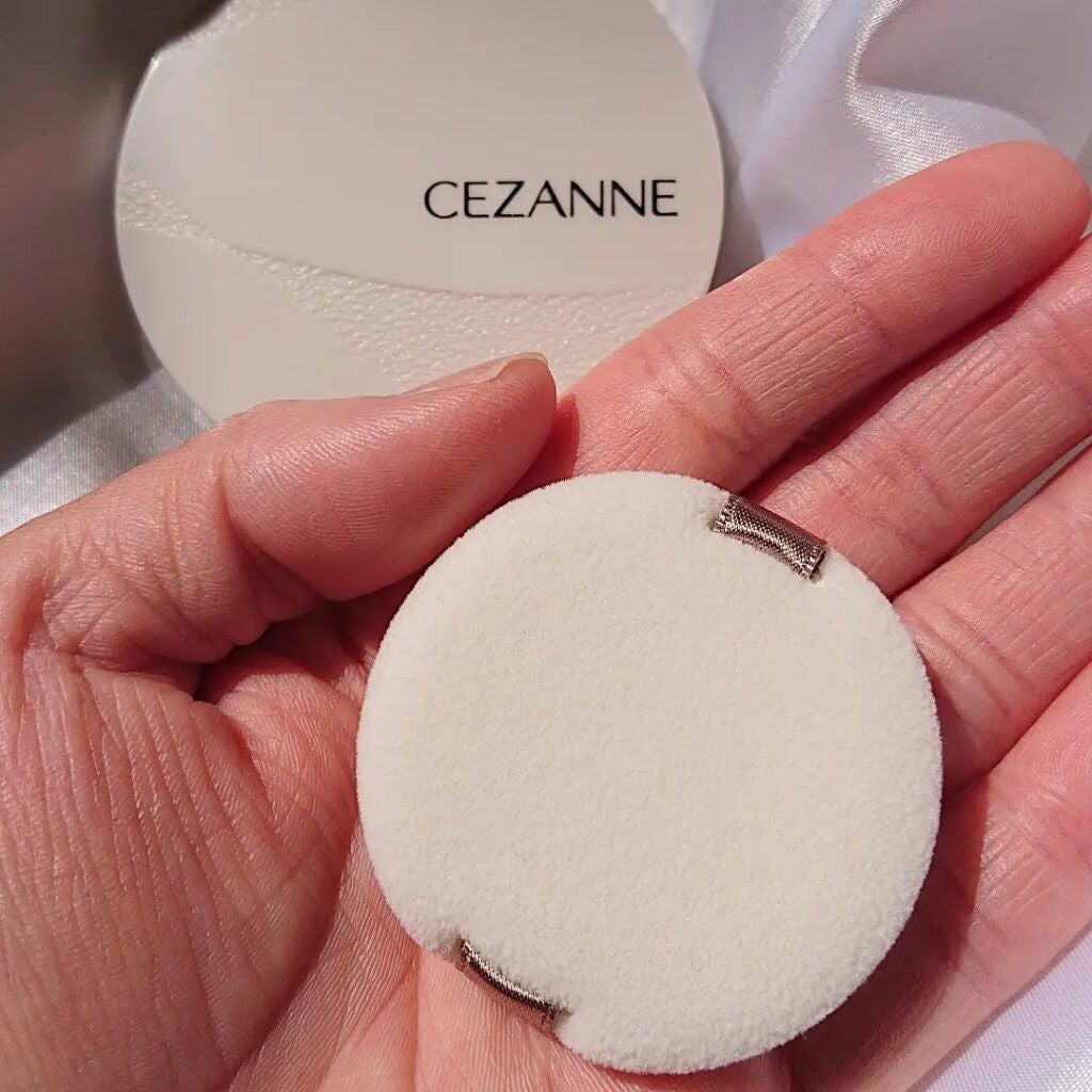毛穴レスパウダー/CEZANNE/プレストパウダーを使ったクチコミ(3枚目)