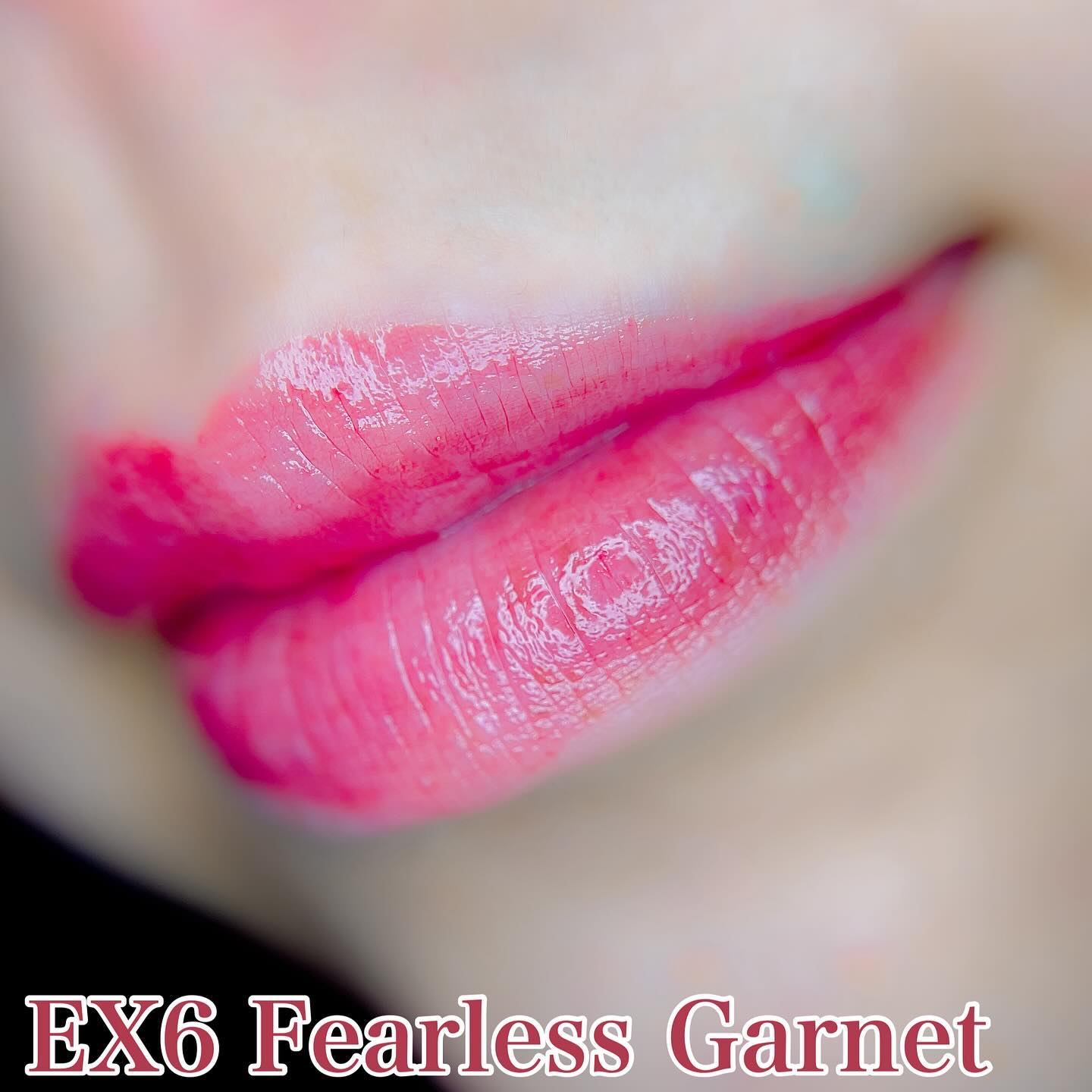 ルージュスターヴァイブラント EX6 Fearless Garnet/KANEBO/口紅を使ったクチコミ（3枚目）