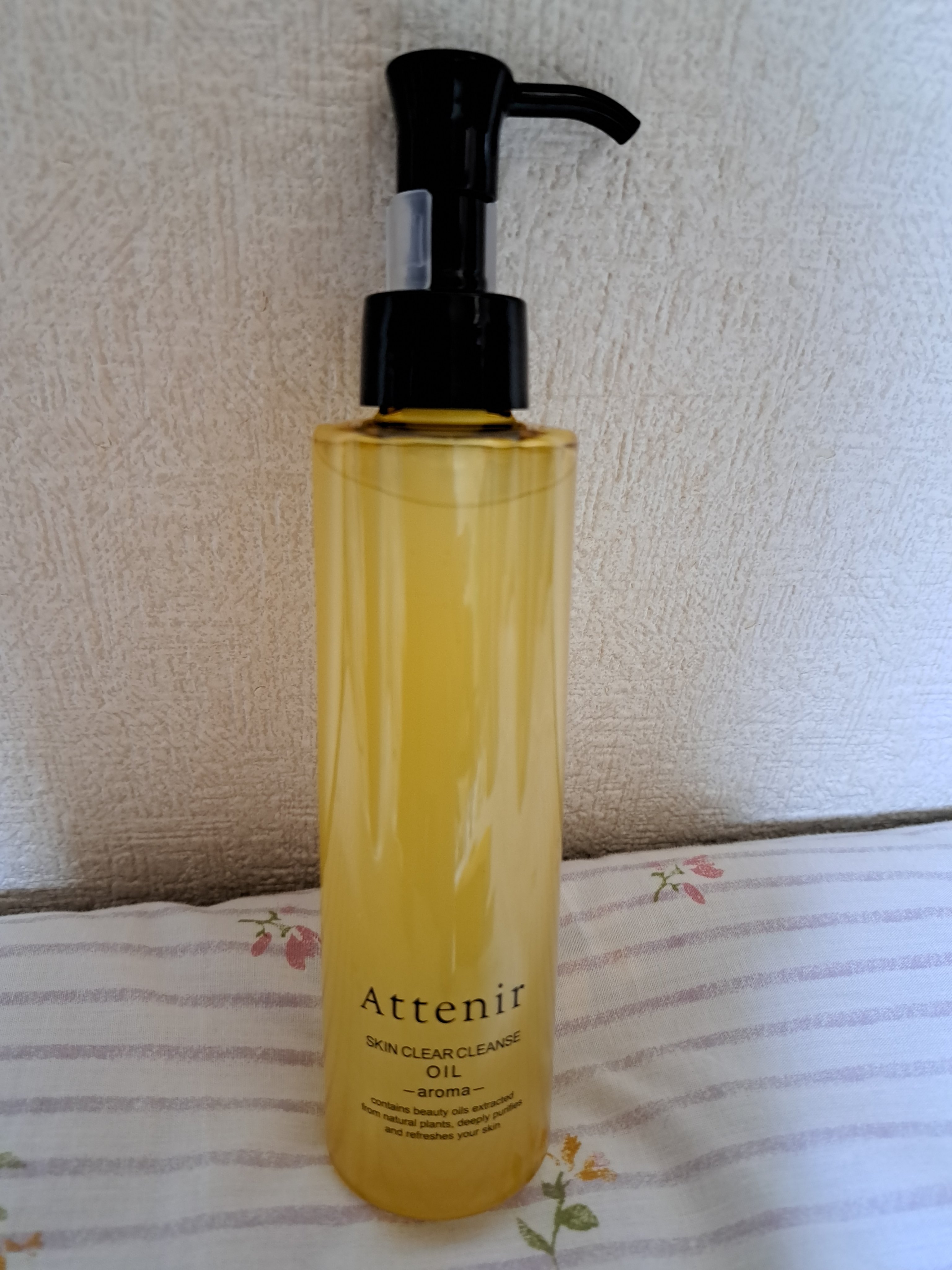 スキンクリア クレンズ オイル アロマタイプ 175ml(限定デザインボトル)/アテニア/オイルクレンジングを使ったクチコミ（1枚目）