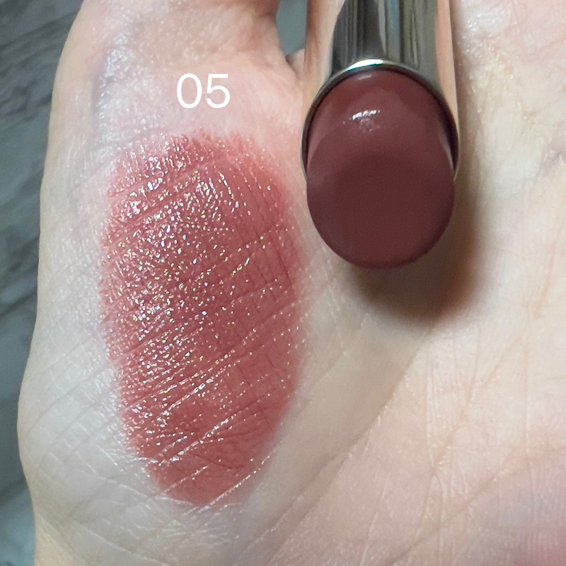 RMK デューイーメルト リップカラー 09 プランプ プラム/RMK/口紅を使ったクチコミ（3枚目）