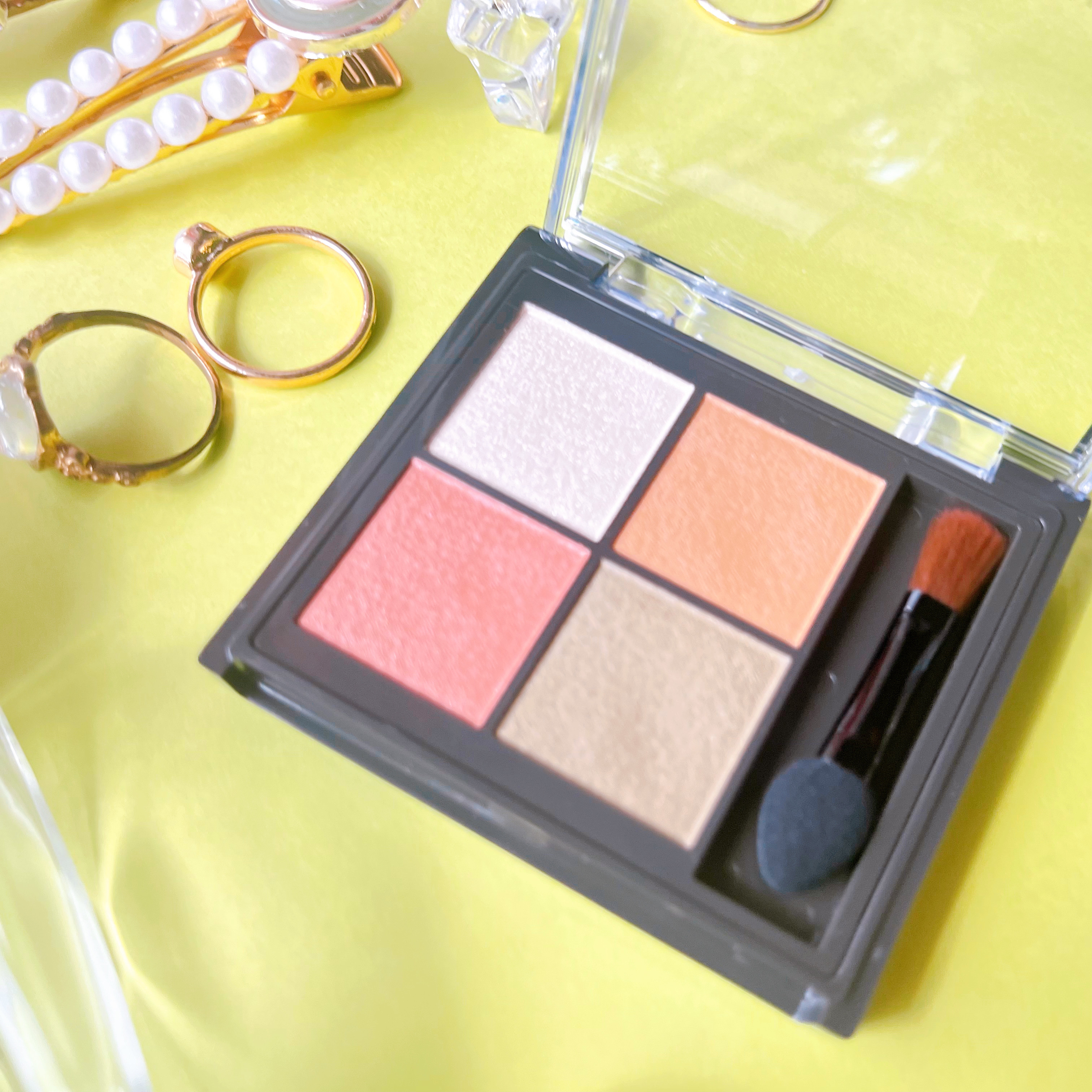 キスミー　フェルム　スタイリングアイパレット 03 ヴェールリネン/キスミー フェルム/アイシャドウパレットを使ったクチコミ（2枚目）