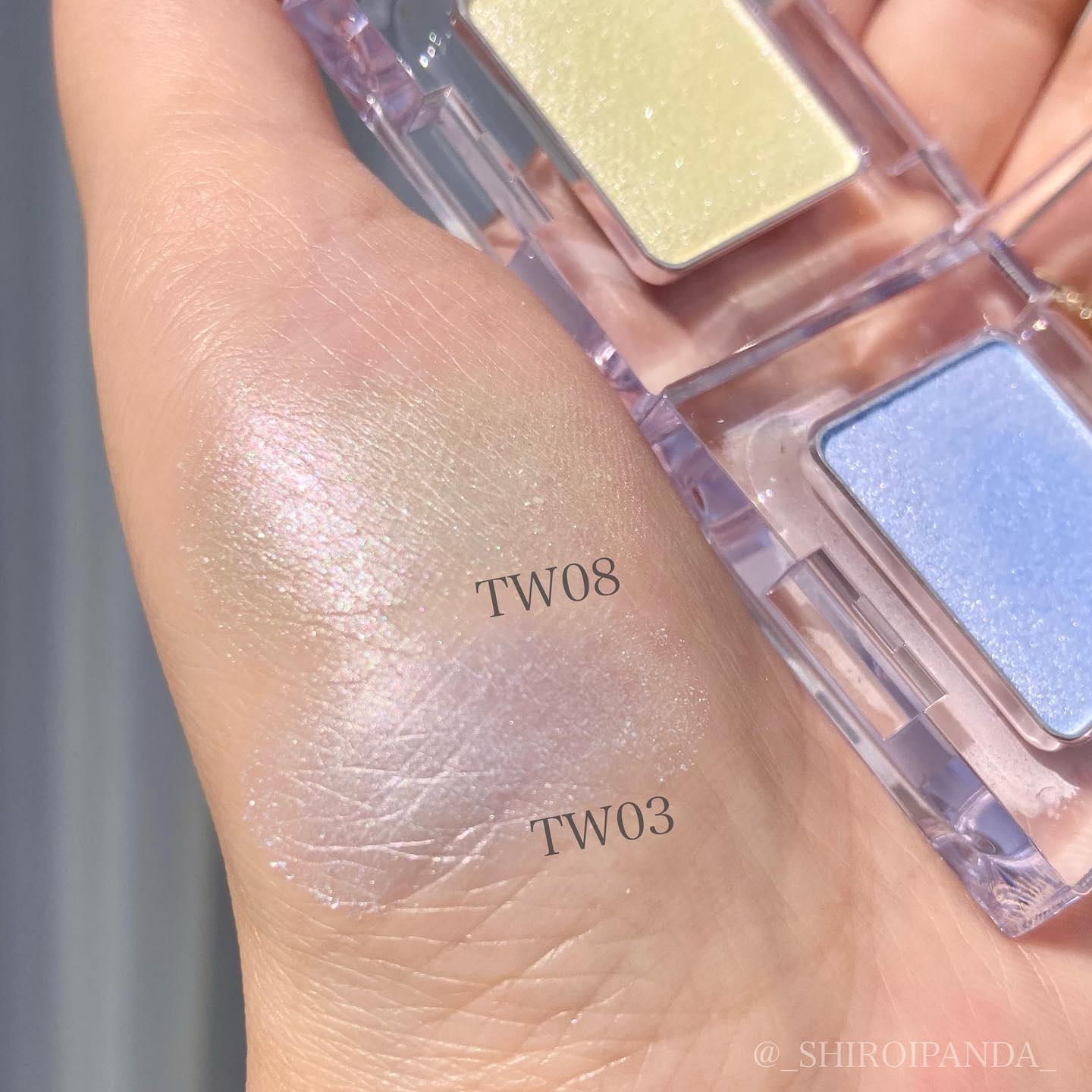 マルチカラーバリエーション トゥインクル TW03/チャコット・コスメティクス/単色アイシャドウを使ったクチコミ（3枚目）