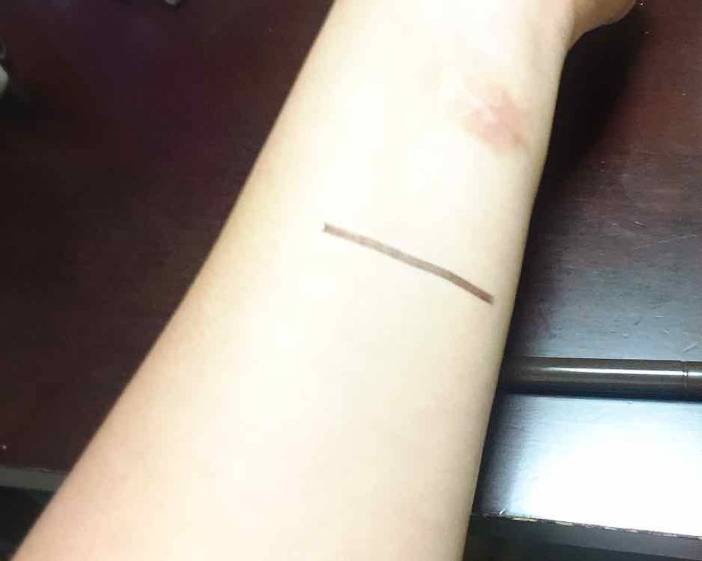 スーパーフィットジェルライナー/D-UP/ジェルアイライナーを使ったクチコミ(4枚目)