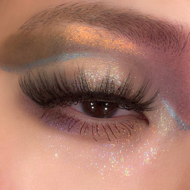 Kaleidos Makeup Epiphany Glow Melt-On Eyelinerのクチコミ「˗ˏˋ 宝石を意識したメイク ˎˊ˗
どちらかというと鉱石っぽいような？

眉下の偏光とラメが.....」（1枚目）