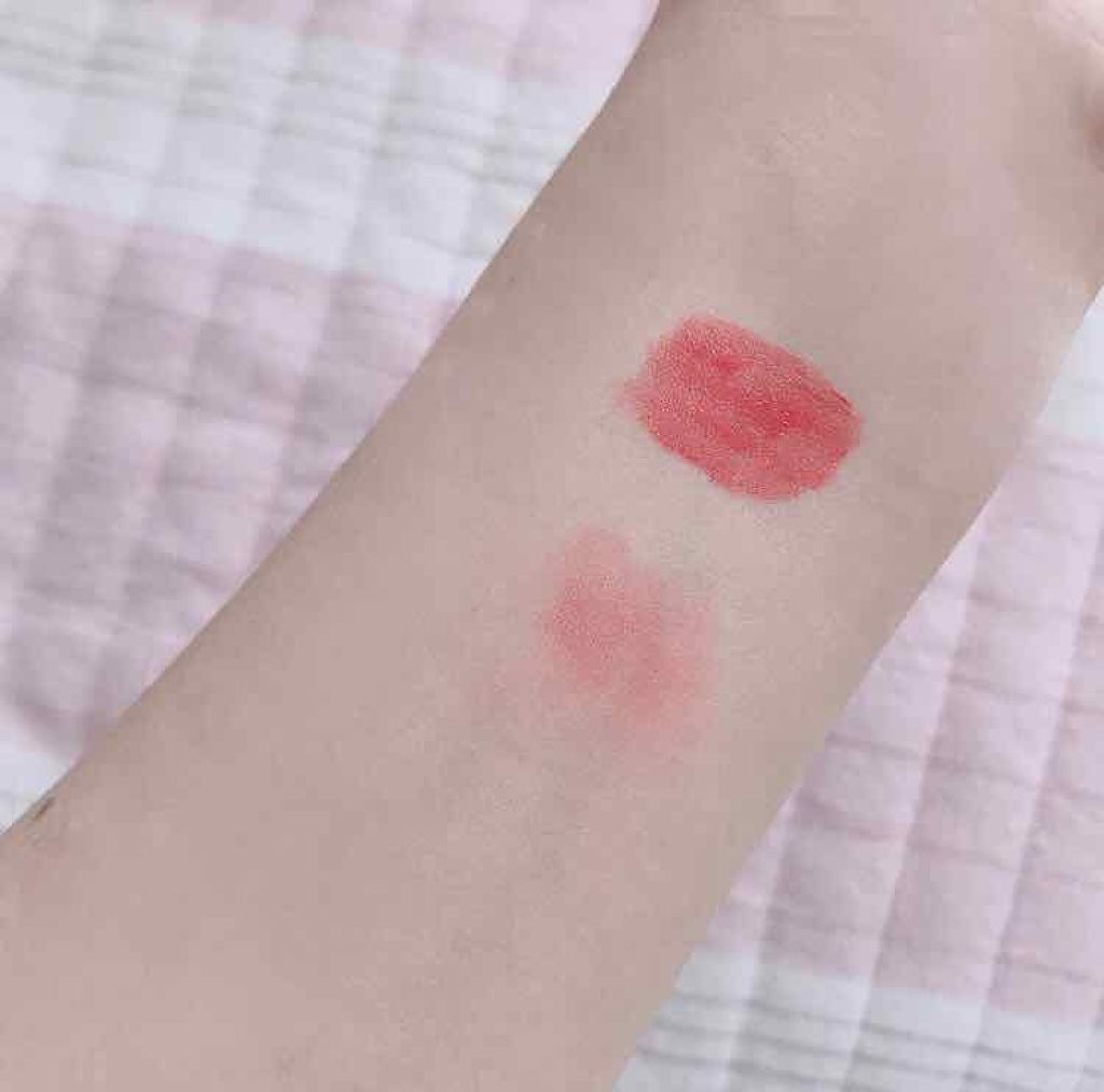 キス クラウド ブロッテッド リップ カラー/REVLON/口紅を使ったクチコミ(2枚目)