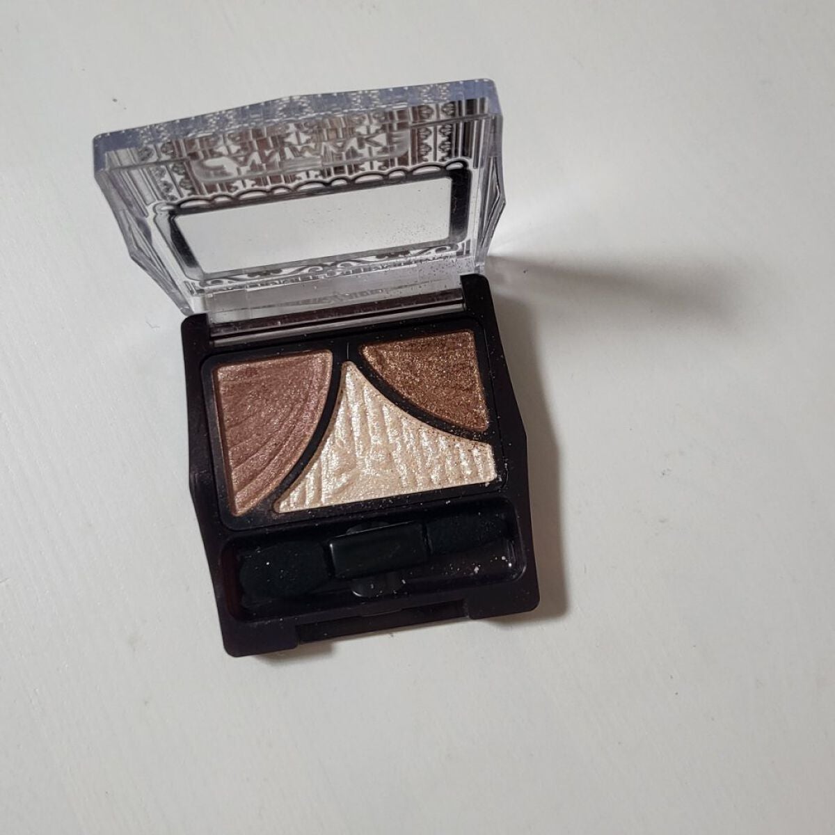 ジューシーピュアアイズ/キャンメイク/アイシャドウパレットを使ったクチコミ(1枚目)