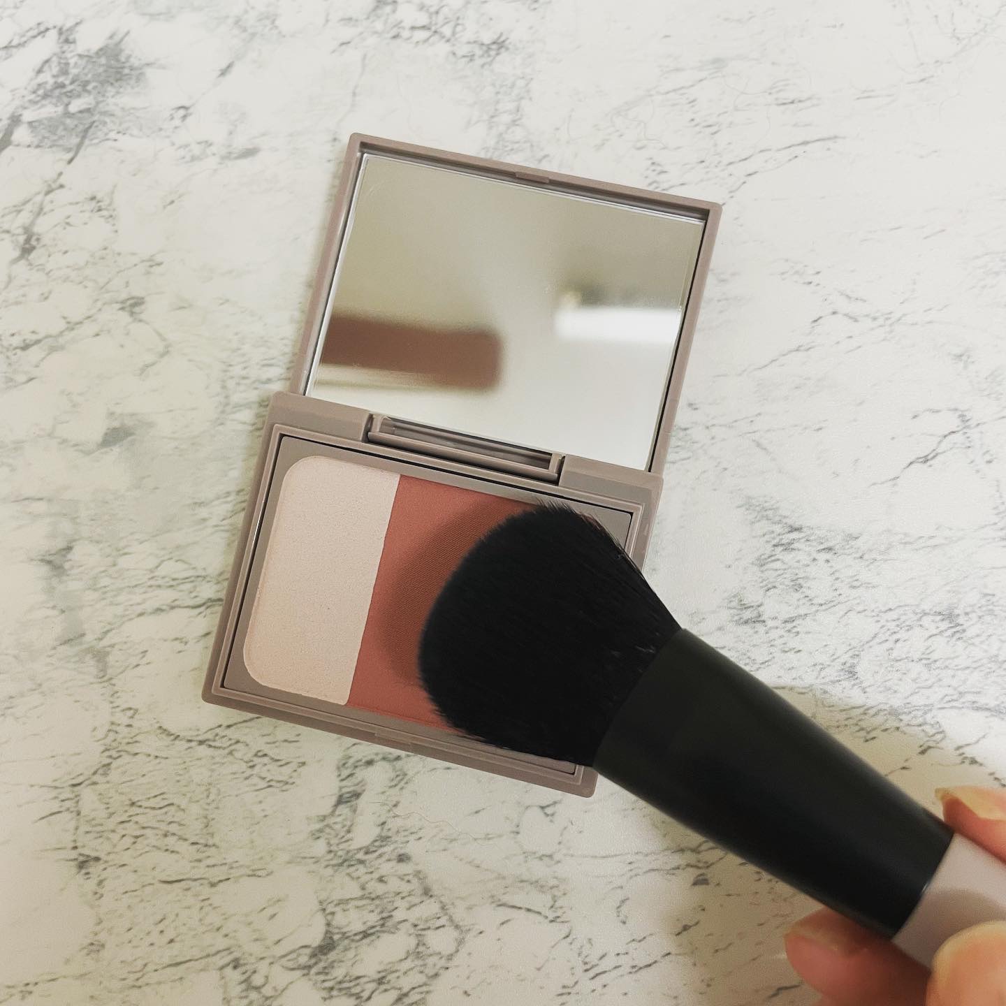 シアーブラッシュ  02 コーラル/rafuna/パウダーチークを使ったクチコミ（2枚目）