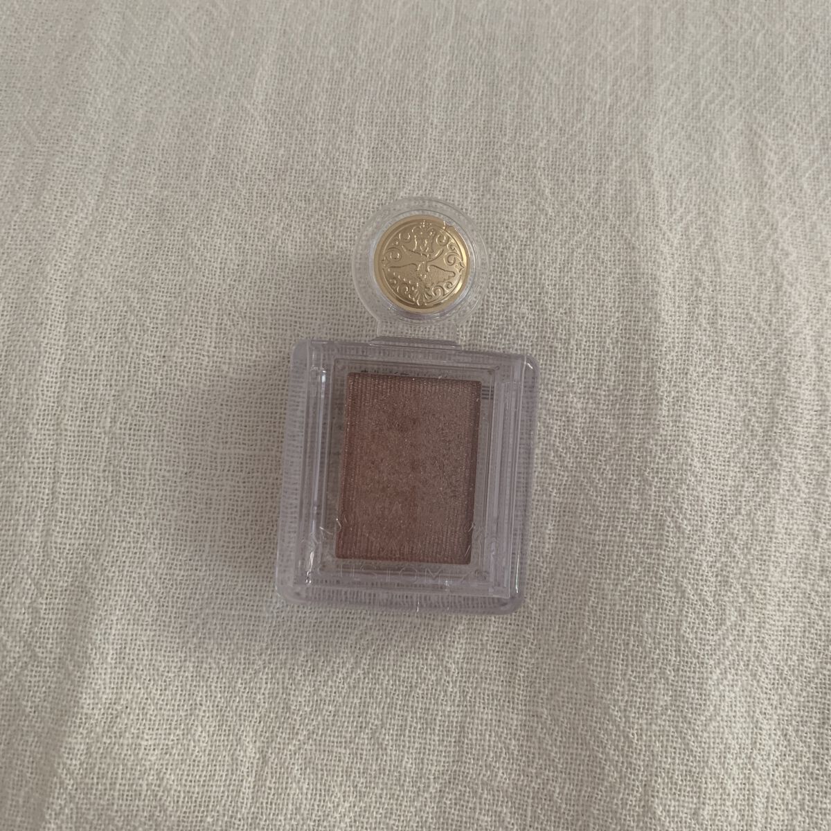 シャドーカスタマイズ/MAJOLICA MAJORCA/単色アイシャドウを使ったクチコミ（1枚目）