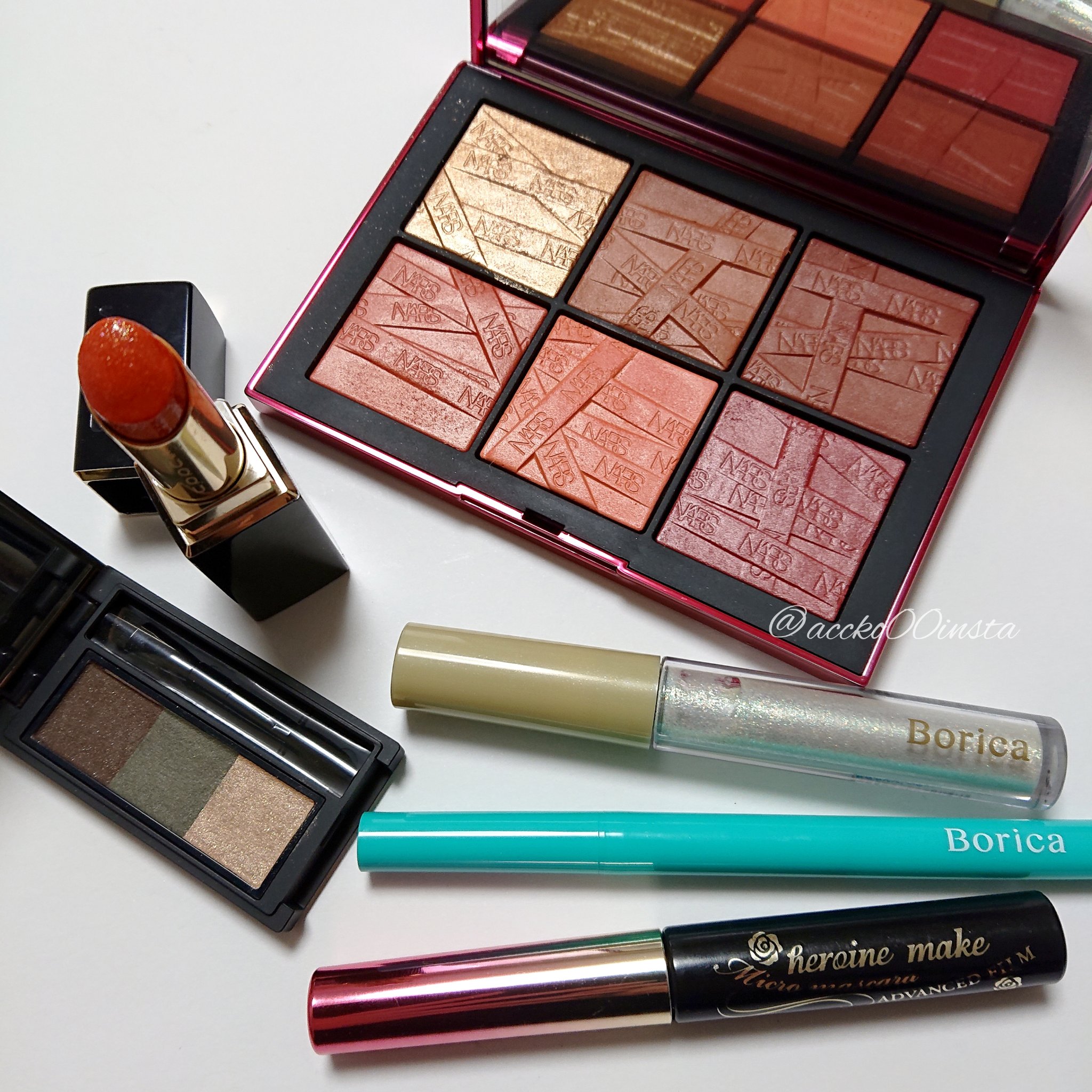 セルヴォーク インディケイトアイブロウパウダー 04 カーキブラウン/Celvoke/パウダーアイブロウを使ったクチコミ（1枚目）