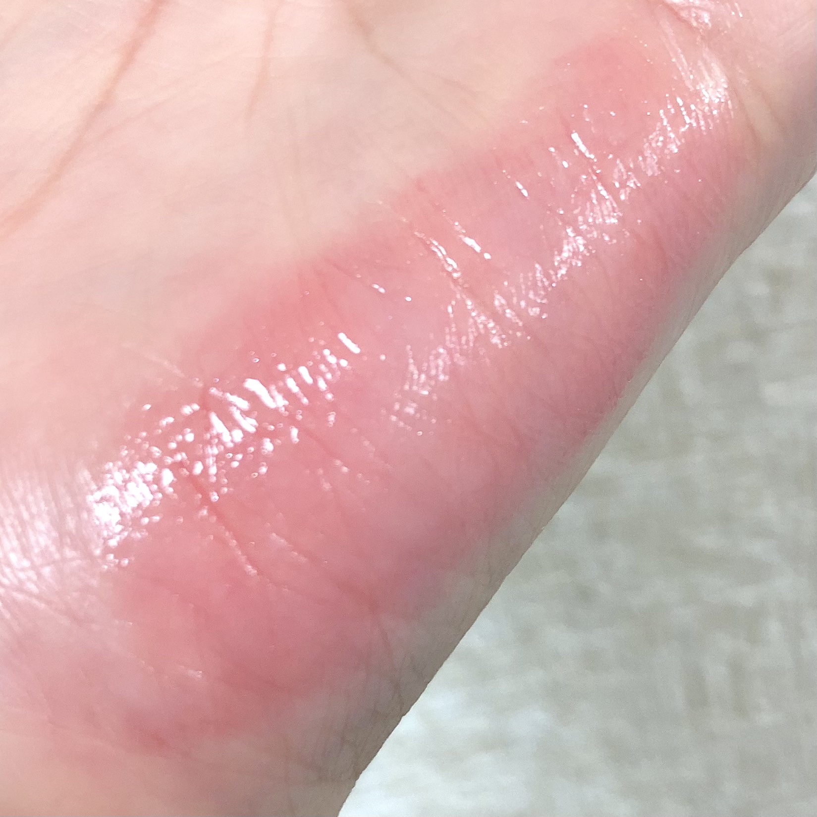 サクラヴェールリップ/パラドゥ/リップクリームを使ったクチコミ（3枚目）