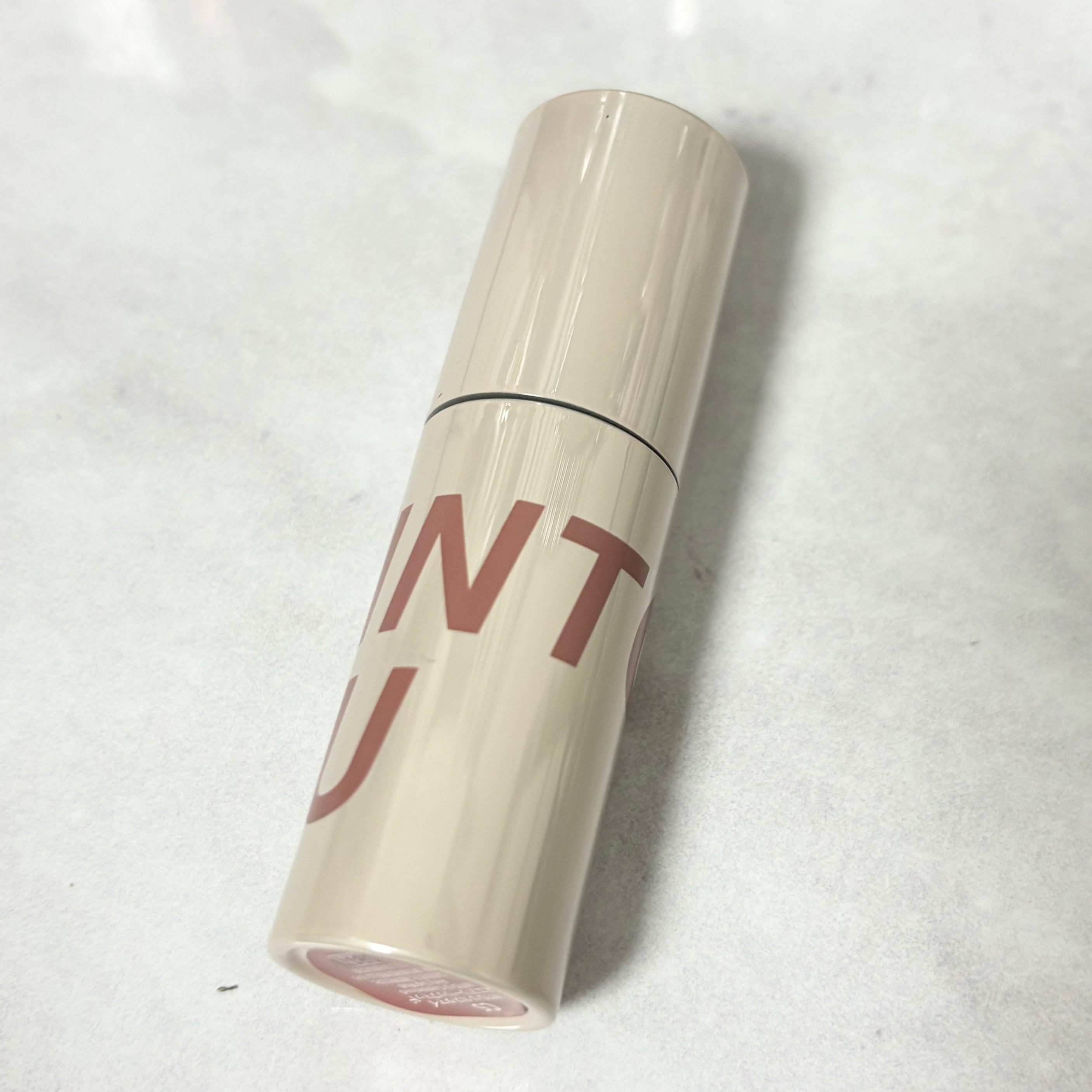 カスタマイズエアリーリップマッド/INTO U/口紅を使ったクチコミ（2枚目）