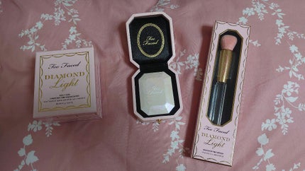 ダイヤモンドライト ハイライター ブラシ/Too Faced/メイクブラシを使ったクチコミ(3枚目)