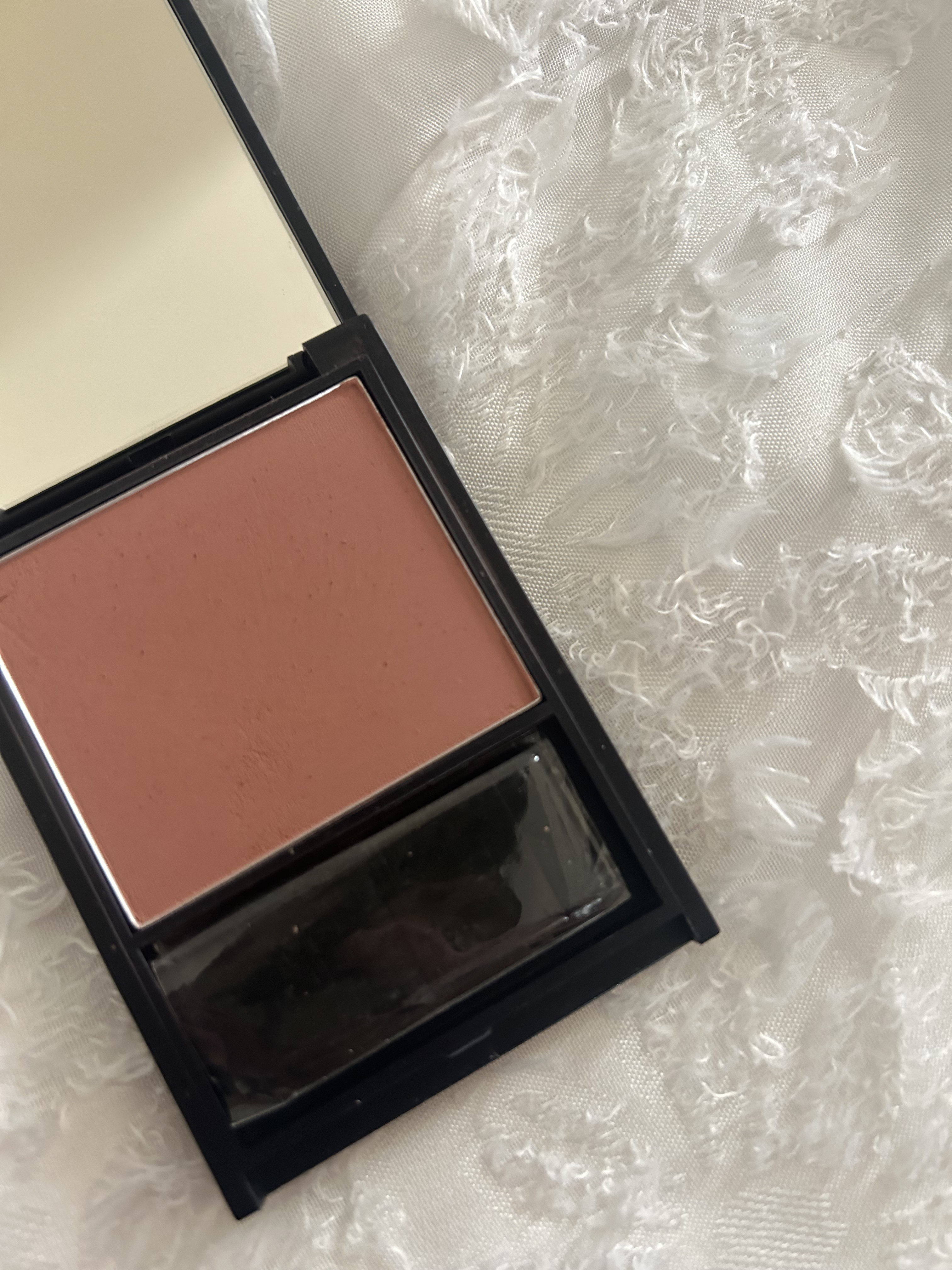 カラーブラッシュ/heme/パウダーチークを使ったクチコミ（2枚目）