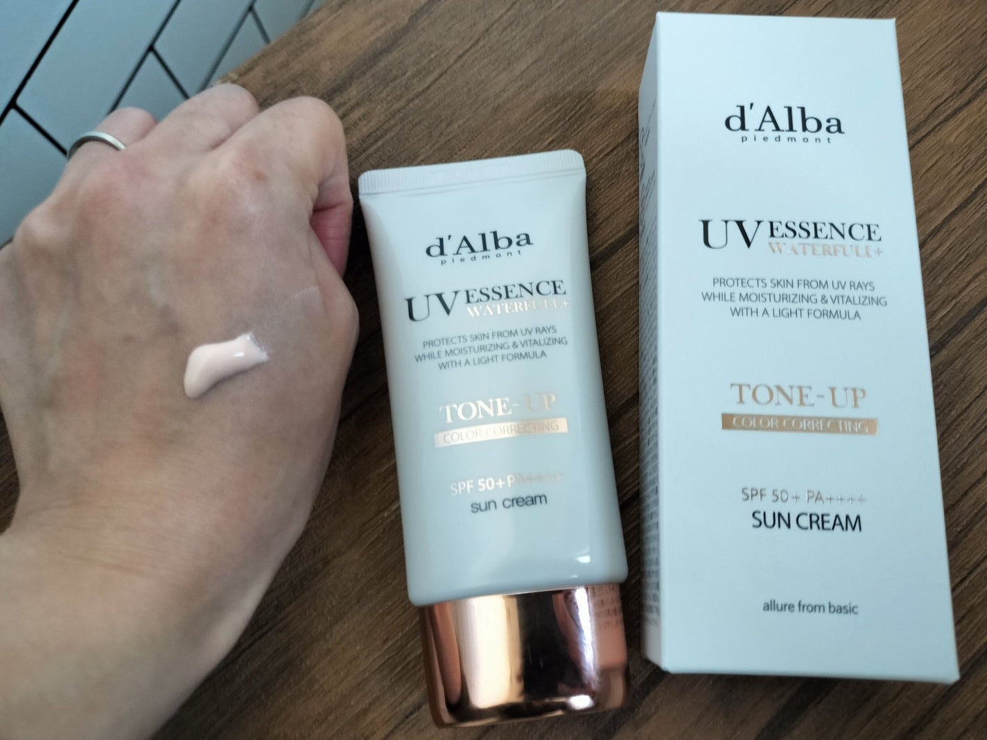 ウォータフルトーンアップサンクリーム/ダルバ/日焼け止めクリームを使ったクチコミ(3枚目)