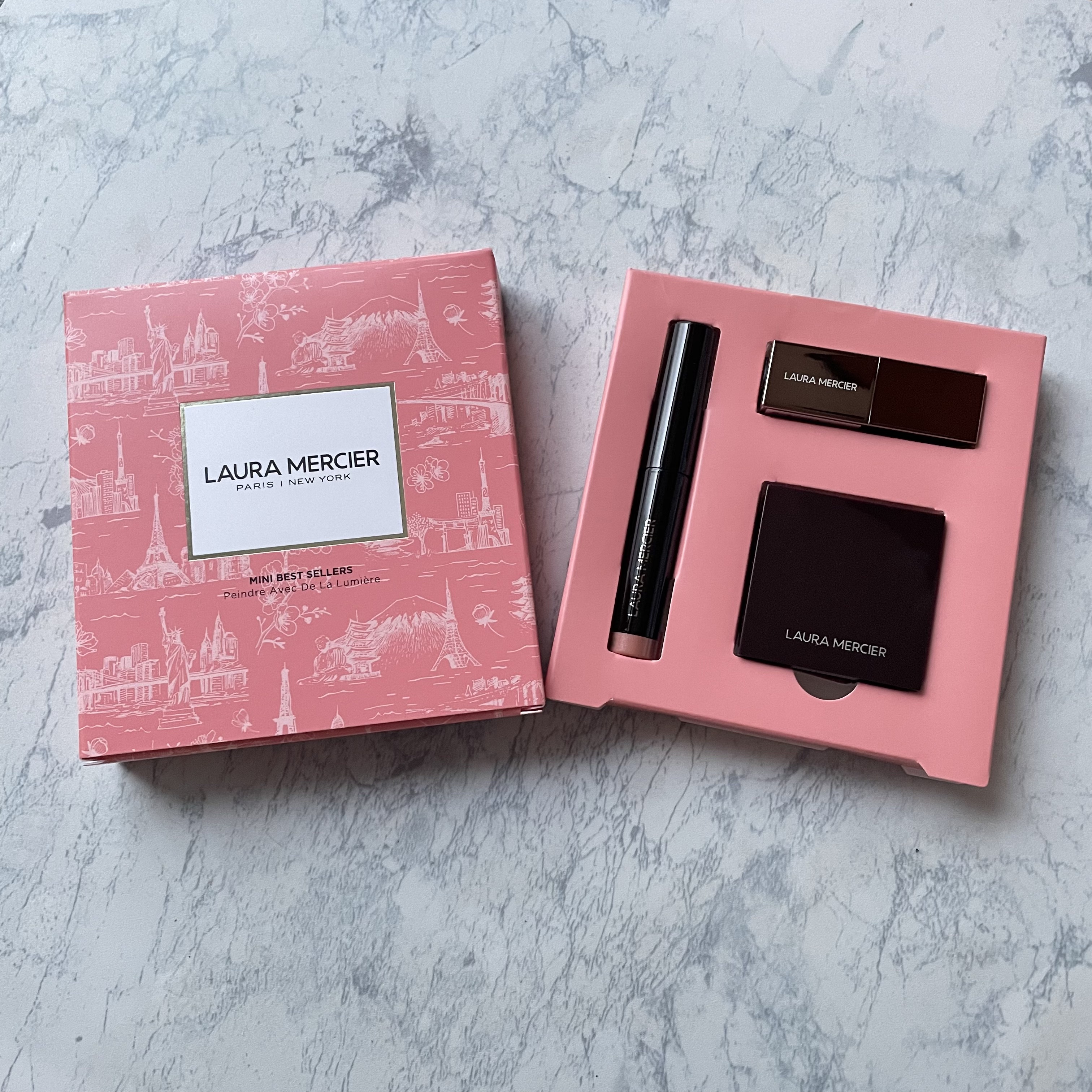 ルージュ エッセンシャル シルキー クリーム リップスティック