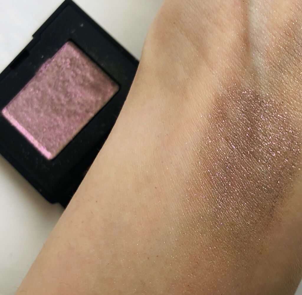 ハードワイヤードアイシャドー 5346/NARS/単色アイシャドウを使ったクチコミ（2枚目）