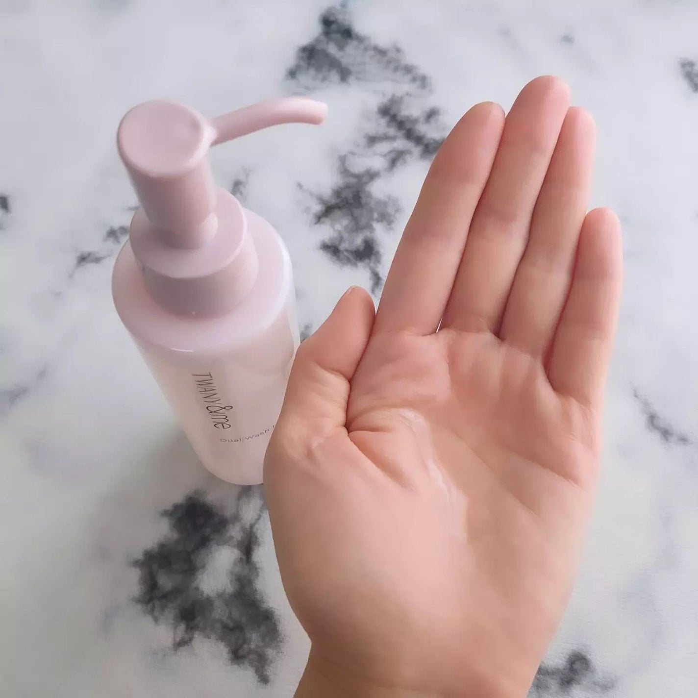 デュアルウォッシュハグ/TWANY&me/クレンジングウォーターを使ったクチコミ(2枚目)
