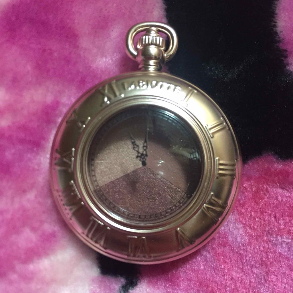 モメンティーク タイムシャドウ/LABIOTTE/アイシャドウパレットを使ったクチコミ（1枚目）