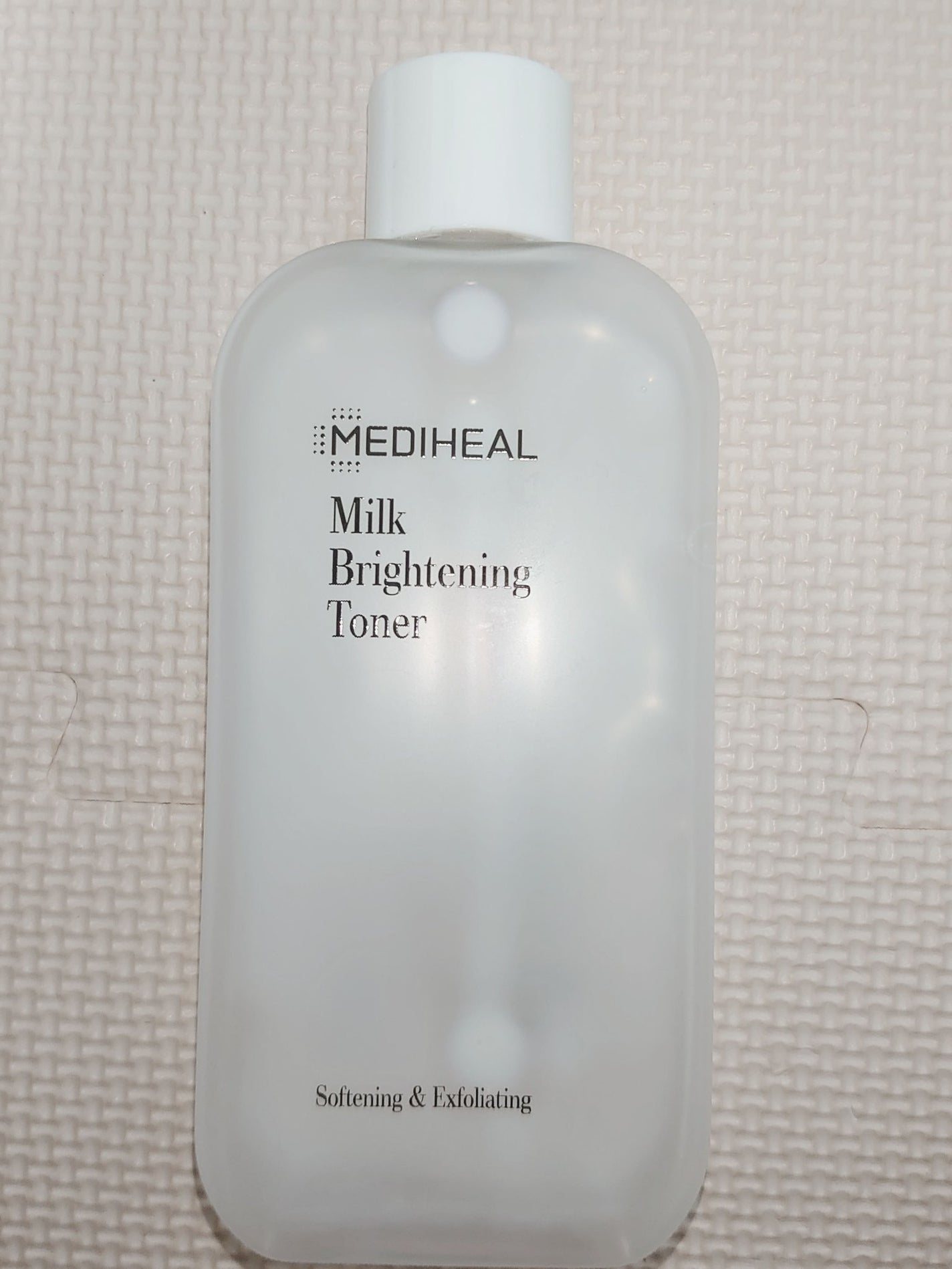 fabulous_cosme_hq93 on LIPS 「メディヒールミルクブライトニングトナーシャバシャバ系で使いやす..」(1枚目)