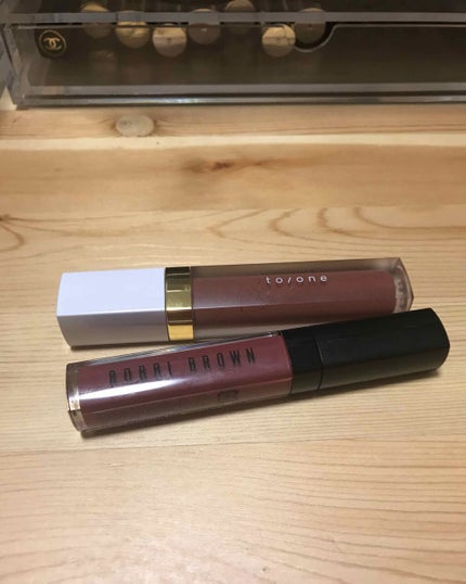 クラッシュドオイル インフューズド グロス/BOBBI BROWN/リップグロスを使ったクチコミ(2枚目)