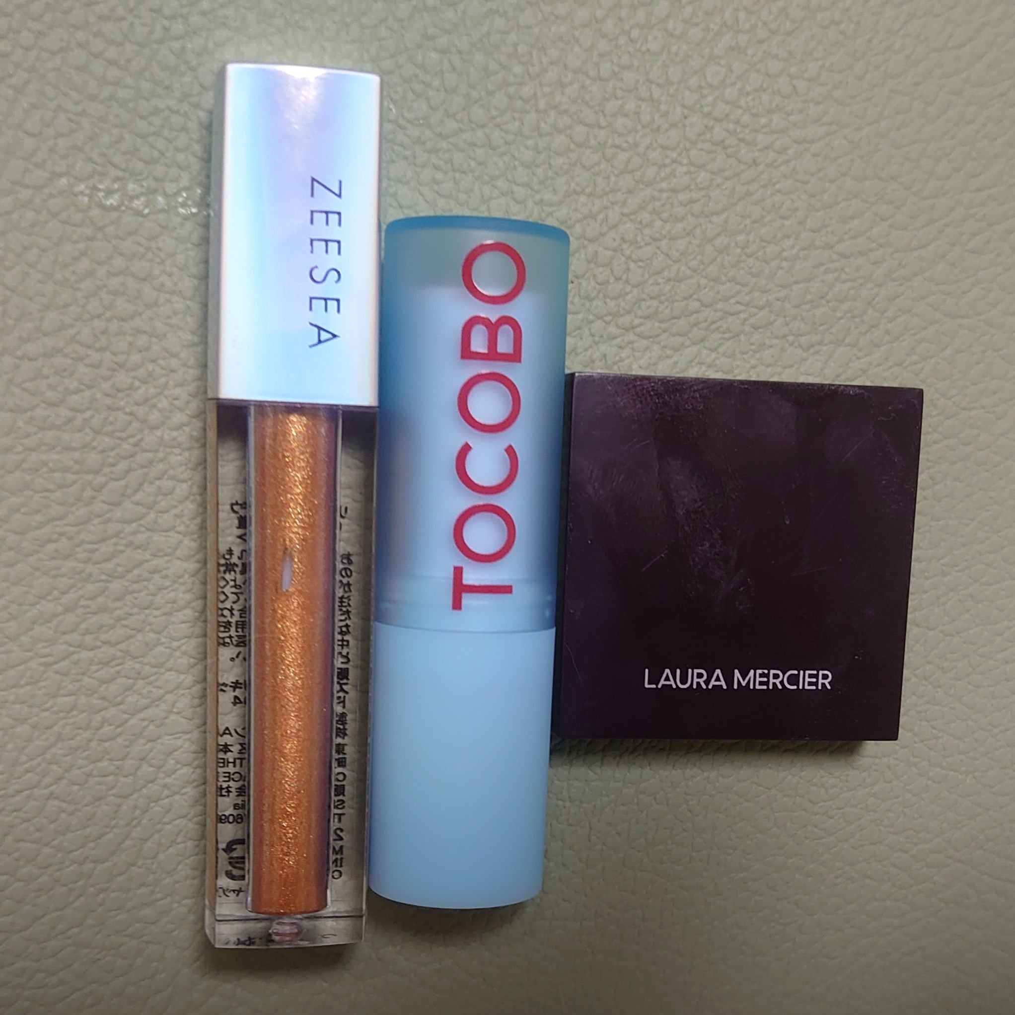 ダイヤモンドシリーズ 星空リキッドアイシャドウ/ZEESEA/リキッドアイシャドウを使ったクチコミ（1枚目）