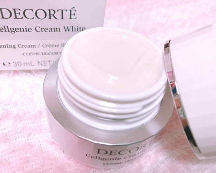 DECORTÉ セルジェニー クリーム ホワイトのクチコミ「
最近買った商品⭐︎"
コスメデコルテ
.....」(2枚目)