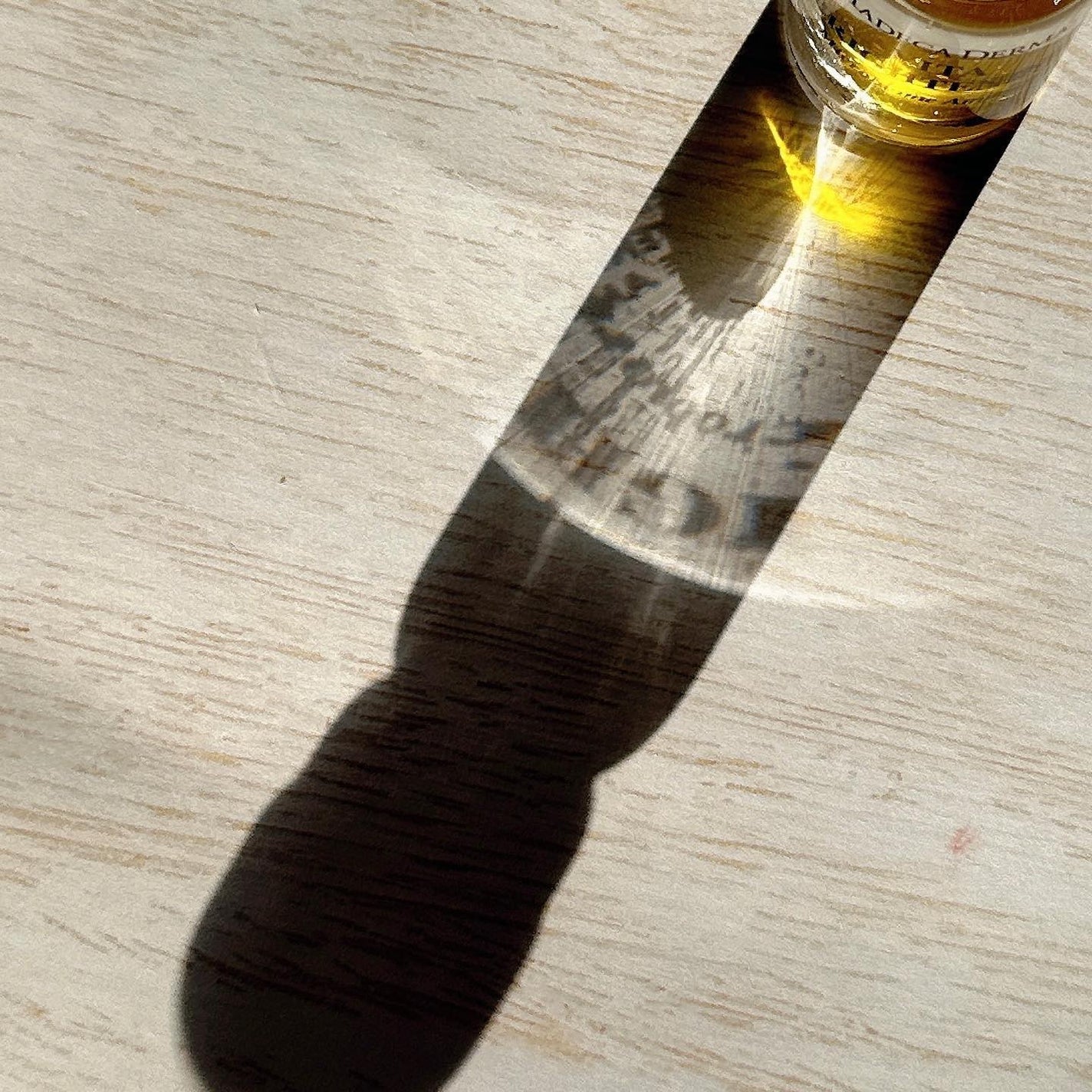 ビタブライトニング マイクロバイオームアンプル/マデカダーマ/美容液を使ったクチコミ(3枚目)