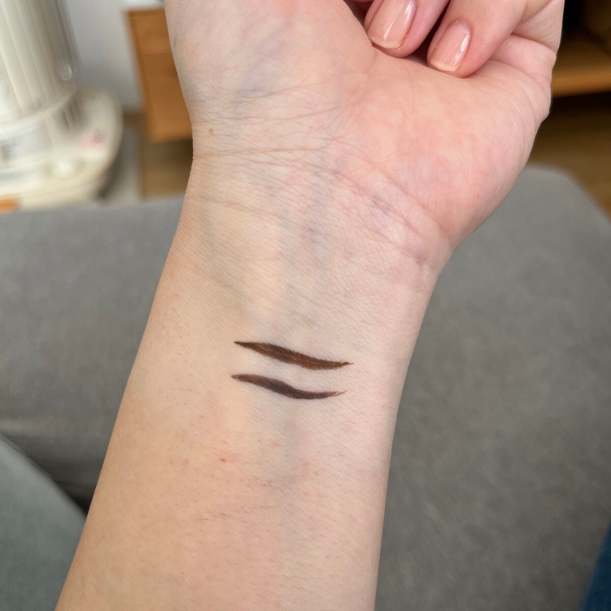 スキルレスライナー/LUMIURGLAS/リキッドアイライナーを使ったクチコミ(2枚目)