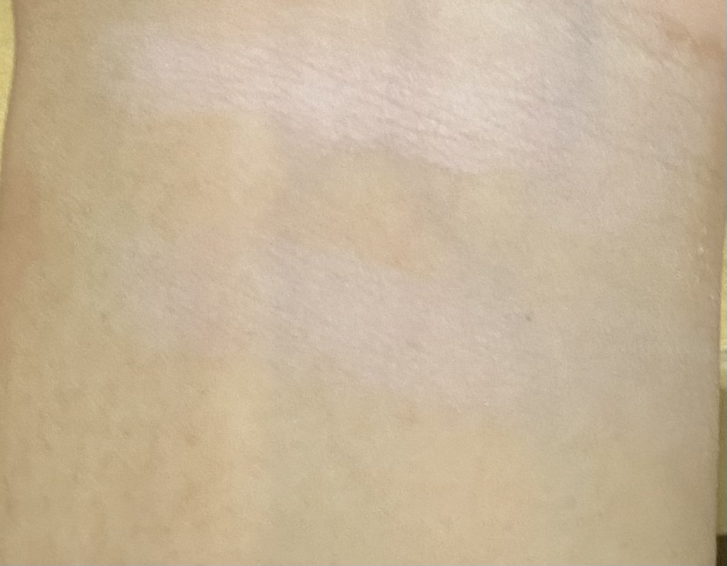 They Are Cute Two-Color Highlighter/FLORTTE/パウダーハイライトを使ったクチコミ（3枚目）