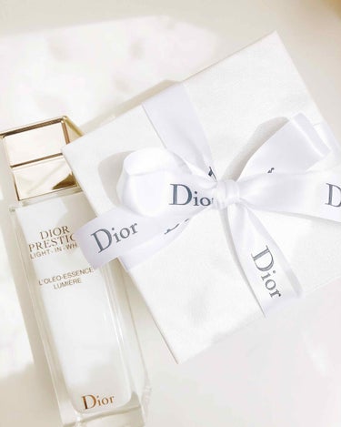 Dior プレステージ ホワイト コレクション ラ ローション ルミエールのクチコミ「
美白効果がついたものの方を購入。
リニューアルした化粧水は今回は購入見送りでこちらを😂

レ.....」（1枚目）